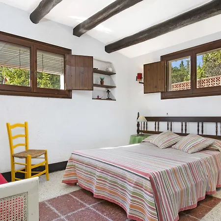 Mas Guelo Villa